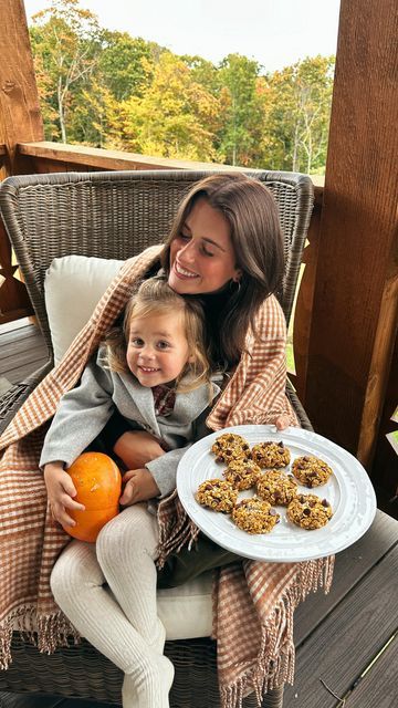 Madison Mealy on Instagram Madison Mealy Home, Madison Mealy, Pumpkin Oatmeal Cookies, College Meals, Pumpkin Oatmeal, Healthy Pumpkin, Oatmeal Cookies, Family Life, Pretty Pictures