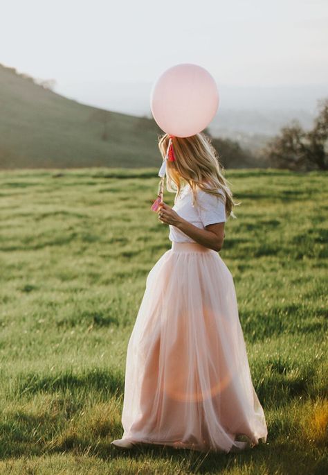 Bliss Tulle Skirts Are Always A Good Idea Gender Reveal Outfit, Tulle Skirts Outfit, Tule Rok, Pink Tulle Skirt, Tulle Maxi Skirt, Tulle Wedding, Fashion Mode, Dance Outfits, Tulle Dress