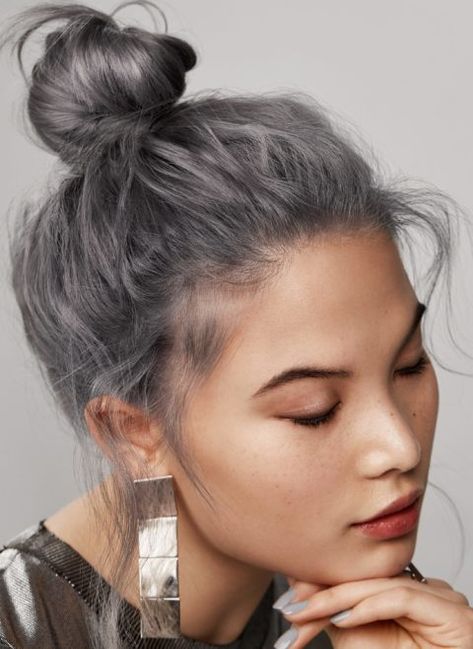 Dark Silver Hair, Silver Hair Dye, Dark Grey Hair, Grey Hair Dye, Grey Hair Inspiration, Silver Hair Color, Silver Grey Hair, Silver Blonde, Super Dark