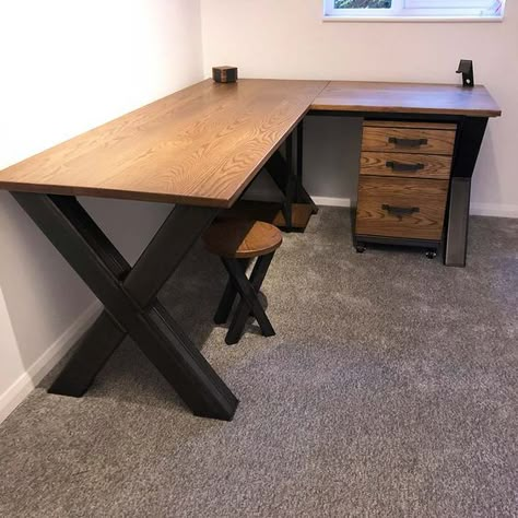 Remington Desk – Russell Oak & Steel Steel And Wood Desk, Metal Desk Ideas, Corner Desk With Storage, Diy Desks, Wooden Computer Desk, Desk Build, Diy Corner Desk, Industrial Office Desk, Home Studio Desk