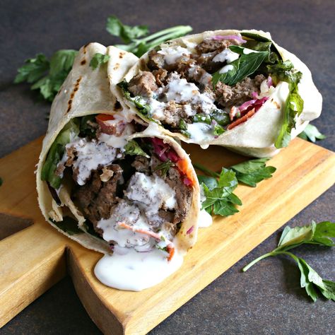 Recipe for a home version of the classic spit-roasted lamb (doner) kebab, served as a sandwich with vegetables and sauce. Doner Kebab Recipe, Mountain Bread, Summer Wedding Food, Turkish Doner, Doner Kebabs, Turkish Kebab, Braised Chicken Breast, Tomato Cheese, Kebab Recipe