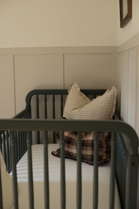 An old favorite in a modern finish, we love how @louellareese styled the Liberty Crib in Forest Green. Pair it with warm browns and beiges for the perfect natural palette. Beadboard Nursery, Modern European Farmhouse, Green Crib, Brown Crib, Nursery Guest Room, Warm Browns, Farmhouse Nursery, Natural Palette, Dream Nurseries