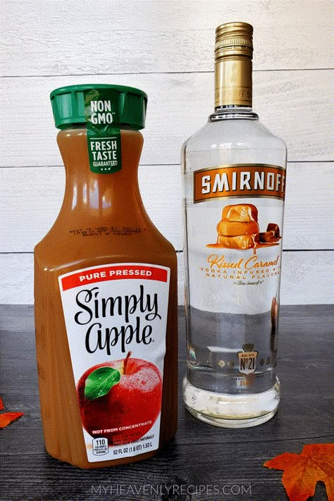 Caramel Apple Alcoholic Drinks, Carmel Alcoholic Drinks, Drinks To Make With Apple Cider, Drinks Made With Caramel Vodka, Fall Apple Drinks Alcohol, Gameday Drinks Alcohol, Caramel Apple Drinks Alcohol, Caramel Apple Vodka Drinks, Recipes With Caramel Vodka