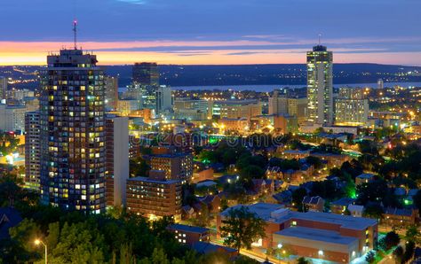 Hamilton Canada, Sunset Images, Blue Hour, Photography Tutorials, San Francisco Skyline, The Mountain, Cityscape, Stock Photography, Places To Go