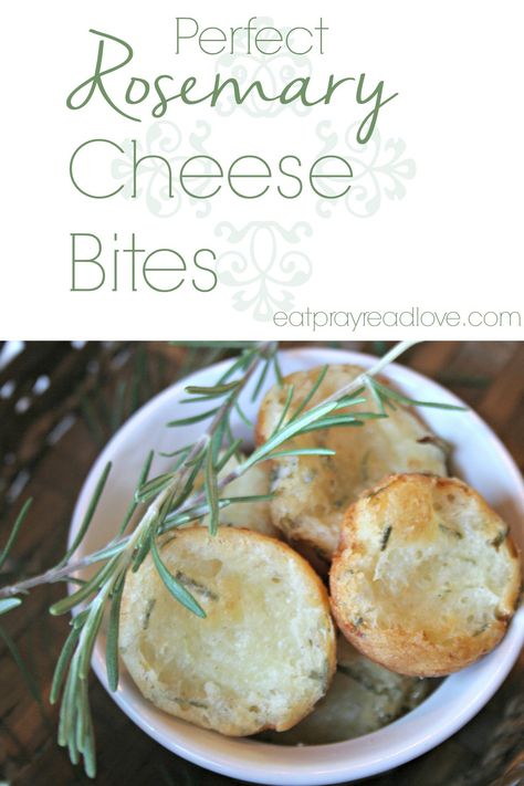 I don’t know what makes these little rosemary cheese bites so addictive, but they totally are. Anytime I make a variation of this bread for guests, or take them to a party, they are G-O-N-E. I Cheese Bites Recipe, Custard Cake Recipes, New Years Appetizers, Eat Pray, Cheese Bites, Recipes Appetizers And Snacks, Appetizers For Party, Vegetable Dishes, Healthy Cooking