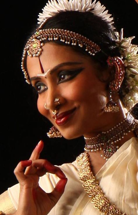 Dancer, India Face High Contrast, Dance Forms, Nose Septum, Clothes Drawing, Dance Photography Poses, Septum Jewelry, Indian Dance, Face Images, Dance Photography