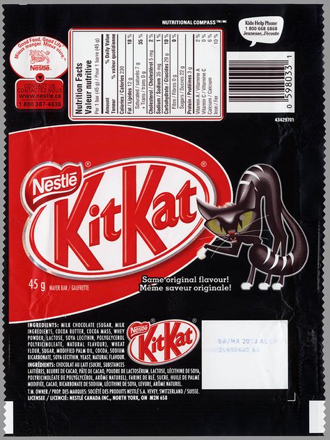 Kit Kat Kit Kat Advertising, Kitkat Packaging, Candies Packaging, White Chocolate Kit Kat, Cat Packaging, Kit Kat Japan, Japanese Kitkat, Halloween Packaging, Halloween Candy Box