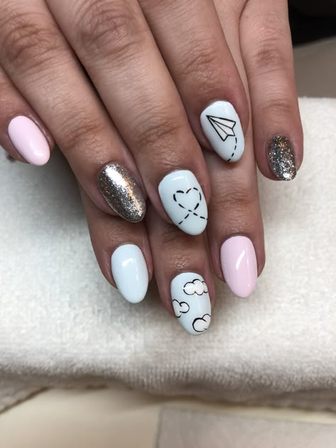 Nails With Book Designs, Cute Travel Nails, Road Trip Nail Designs, Airplane Nails Design, Paper Airplane Nails, Pilot Nails, Travel Nails Designs, Airplane Nails, Travel Nail Art