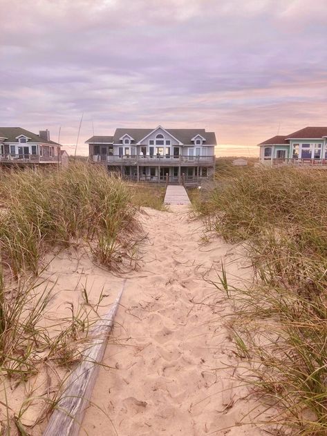 Corolla Outer Banks, Obx Nc, Carolina Do Norte, Obx Beach, Corolla Nc, Dream Beach Houses, Outer Banks Nc, Surf House, The Chateau