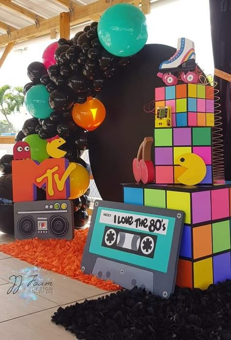 80s Themed Party, 80s Birthday Party, 90s Party Ideas, 80s 90s Party, 90s Party Decorations, Decades Party, 80s Party Decorations, 80s Birthday Parties, 80s Birthday