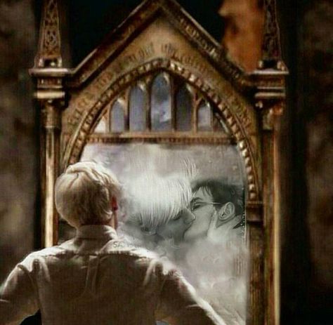 The mirror of erised Hermione, The Story, Mirror