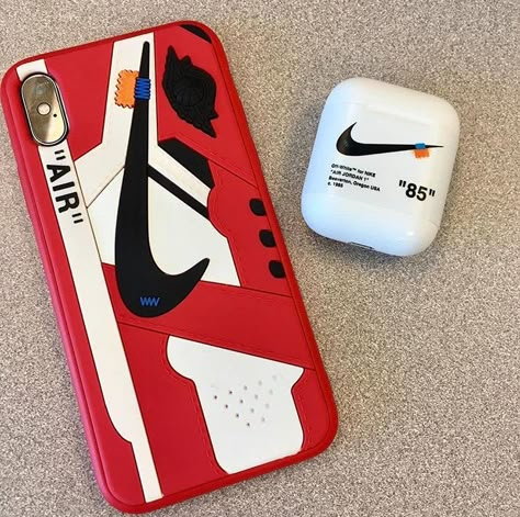 Nike Phone Cases, Nike Iphone Cases, Spongebob Cartoon, Custom Sneakers Diy, Creative Iphone Case, Hot Wheels Party, Star Coloring Pages, Earbuds Case, Airpod Cases