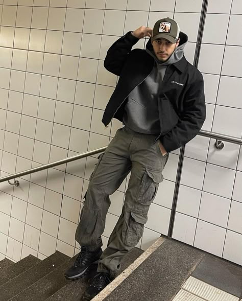 Japanese Street Fashion Men, Casual Techwear, Techwear Men, Cargo Pants Outfit Men, Outfits Men Streetwear, Cargo Outfit, Black Outfit Men, Pants Outfit Men, Streetwear Fits