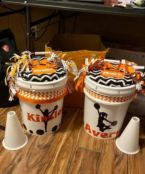 Cheer Buckets Ideas Cheerleading, Cheer Buckets Ideas, Peewee Cheer, Cheer Buckets, Cheerleading Coach, Cheerleading Coaching, Bucket Ideas, Cheer Spirit, Cheer Ideas