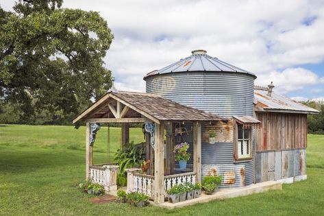 silo she shed Farmhouse Entrance, Hangout Place, Grain Bin House, Metal Awning, Silo House, Backyard Getaway, Grain Silo, Casa Container, Garden Sheds