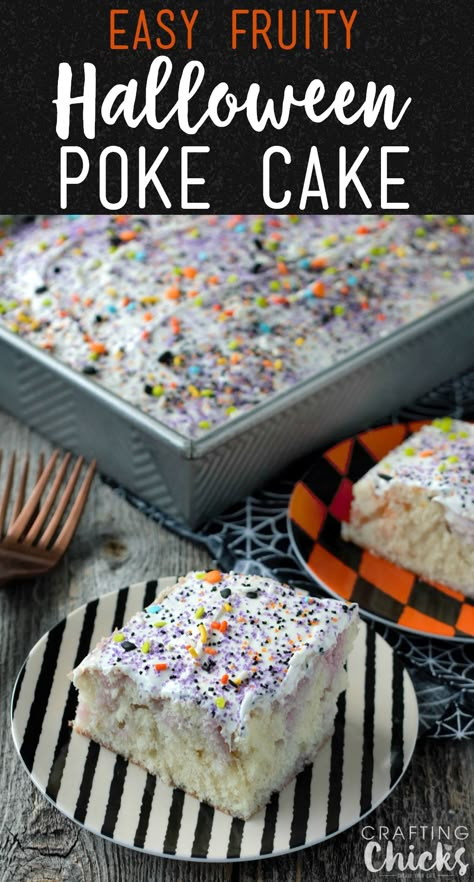 Purple Halloween Desserts, Halloween Poke Cake, Halloween Dessert Ideas Easy, Cake Poke, Spooky Recipes, Plain Chicken Recipe, Halloween Food Treats, Poke Cake Recipes, Halloween Treats Easy