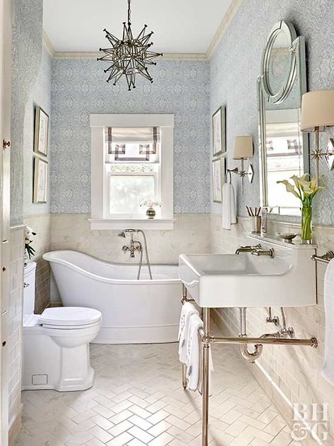 Traditional Bathroom Tile, Construction Garage, Traditional Bathroom Decor, Elegant Bathroom Decor, Traditional Bathroom Designs, Traditional Bathrooms, Modern Farmhouse Bathroom, Budget Bathroom, Bathroom Decoration