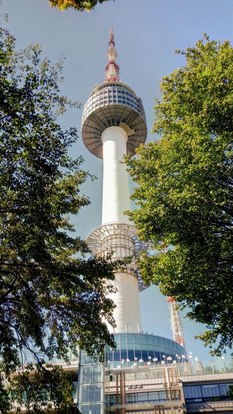 Namsan Tower in Seoul, South Korea. Seoul Night, Namsan Tower, Korea Wallpaper, South Korea Seoul, South Korea Travel, Pastel Sky, 8k Wallpaper, Cute Paintings, Korea Travel