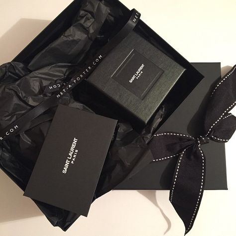 Saint Laurent Packaging, Luxury Brand Packaging, Jewelry Packaging Design, Luxury Packaging Design, Logo Design Set, Black Packaging, Clothing Packaging, Gifts Wrapping Diy, Candle Packaging