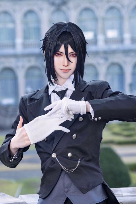 Sebastian Michaelis Cosplay, Ciel Cosplay, Black Butler Undertaker, Anime Cosplay Ideas, Black Butler Cosplay, Black Butler Sebastian, Black Butler Characters, Black Butler Ciel, Sebastian Michaelis