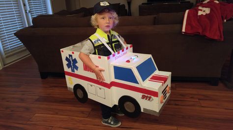 Toddler ambulance/paramedic Ambulance Halloween Costume, Diy Ambulance Cardboard, Cardboard Box Ambulance, Ambulance Birthday Party, Ambulance Craft, Ambulance Truck, Cardboard Box Car, Truck Crafts, Tree Costume