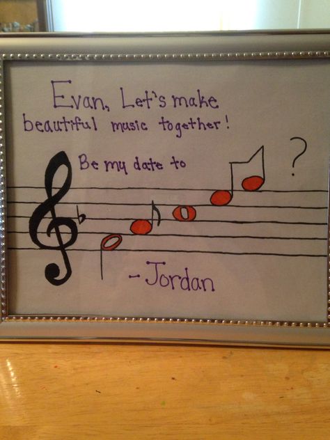 Band geek promposal Music Related Promposal, Choir Hoco Proposals, Musical Promposal Ideas, Choir Promposal, Music Promposal Ideas, Band Hoco Proposals, Emo Promposal, Band Promposal, Music Promposal