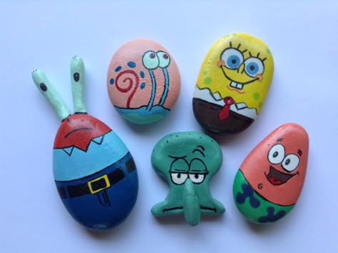 Spongebob Stone Painting, Squidward Rock Painting, Spongebob Painted Rocks, Cartoon Rock Painting, Spongebob Rock Painting, Bob Rock, Diy Rock Art, Painted Rocks Kids, Painted Rocks Craft