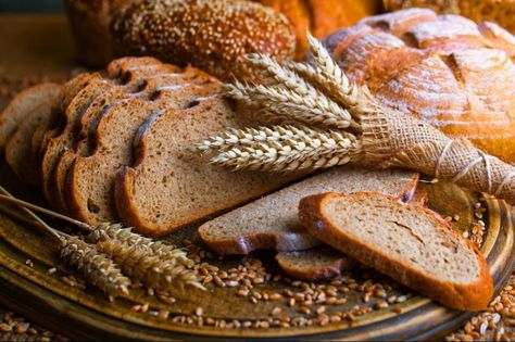 Bread Design, Benefits Of Potatoes, Sour Cabbage, Ukrainian Recipes, Cheese Curds, Bread Serving, Food Additives, Our Daily Bread, Bakery Bread