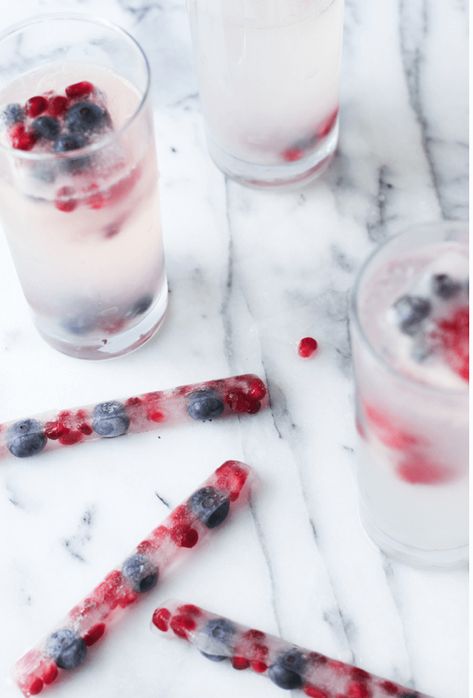 Flavored Ice Cubes, Flavor Ice, Fourth Of July Food, Lip Scrubs, Blue Food, Summer Barbecue, Blue Ice, Infused Water, 4th Of July Party