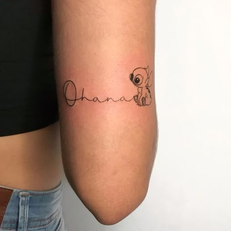 Stitch Wrist Tattoo, Tattoos Ideas For Daughter, Stitch Ohana Tattoo Ideas, Small Tattoo Disney, Disney Tattoo Stitch, Small Lilo And Stitch Tattoo, Tiny Stitch Tattoo, Ohana Tattoo Stitch, Tattoos For Women Disney