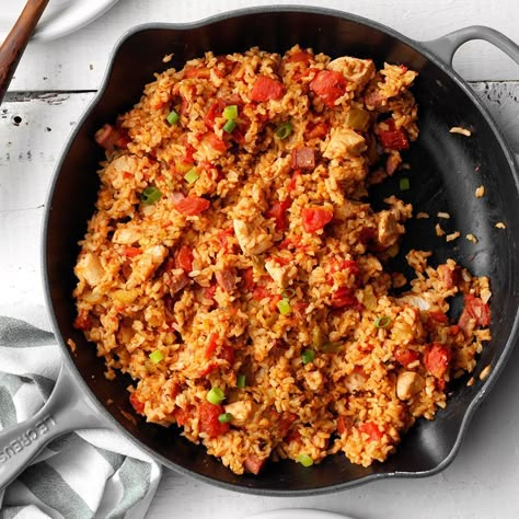 Chicken Jambalaya Chicken Jambalaya Recipe, Chicken Jambalaya, Jambalaya Recipe, Chicken Burritos, Cheap Healthy Meals, Pan Recipes, Skillet Meals, Jambalaya, Arbonne