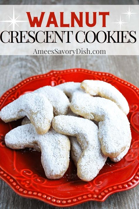 Cookie Recipes Christmas, Christmas Cookie Exchange Recipes, Crescent Cookies, Cookie Exchange Recipes, Awesome Desserts, Hazelnut Cookies, Themed Recipes, Italian Christmas Cookies, Christmas Eats