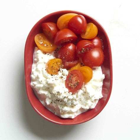 30 Healthy Low-Carb Foods to Eat | EatingWell Cottage Cheese Cherry Tomato, Tomatoes And Cottage Cheese, Cottage Cheese And Tomatoes, Pregnancy Breakfast, Meal Plan Clean Eating, Veggie Noodles Recipes, Salad Art, Sweet Custard, Avocado Pudding