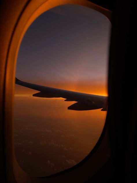 #flight #traveling #sunrise #clouds Sunrise Flight, Sunset Flight, Sunrise Clouds, Bangalore City, Girly Room Decor, Flight Travel, Girly Room, Clean Aesthetic, In The Clouds