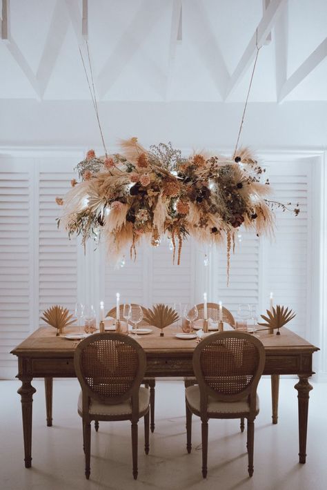 In Case You Haven’t Been Convinced Yet, This Miami Wedding Inspiration will Make You Want to Decorate Everything Using Pampas Grass Floating Flower Arrangements, Dinner Setup, Floating Flower, Flower Installation, Wedding Floral Centerpieces, Floating Flowers, Floral Event Design, Miami Wedding, Deco Floral