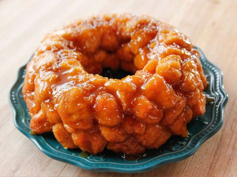 Orange-Vanilla Monkey Bread recipe from Ree Drummond via Food Network Cowboy Food, Monkey Bread Recipe, Brown Recipe, Pioneer Woman Recipes, Ree Drummond, Best Comfort Food, Monkey Bread, Pioneer Woman, Bundt Cake