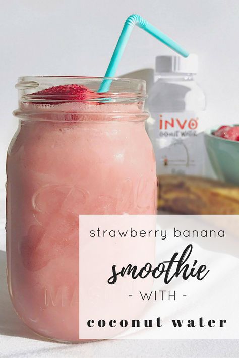 Smoothie With Coconut Water, Smoothie With Coconut, Coconut Water Recipes, Coconut Water Smoothie, Blackberry Smoothie, Recipe Strawberry, Healthy Afternoon Snacks, Smoothie Detox, Smoothie Makers