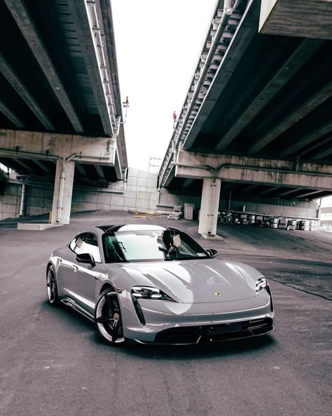 Carros Porsche, Nardo Grey, Porsche Sports Car, Grey Car, Silver Car, Porsche Taycan, Car Goals, Turbo S, Future Cars