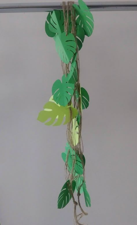 Jungle Garland, Magnolia Leaf Garland, Jungle Decorations, Jungle Decor, Fall Leaf Garland, Hawaiian Party Decorations, Deco Jungle, Il Re Leone, Safari Birthday Party