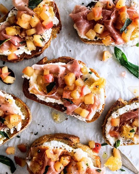 Prosciutto Ricotta Toast with Caramelized Apple Bruschetta, Honeycomb and Fried Sage - Prosciutto Di Parma Apple Bruschetta, Apple Ricotta, Crostini Toppings, Fancy Toast, Fried Sage, Cream Cheese Recipes Dip, Caramelized Apples, Ricotta Toast, Caramelised Apples