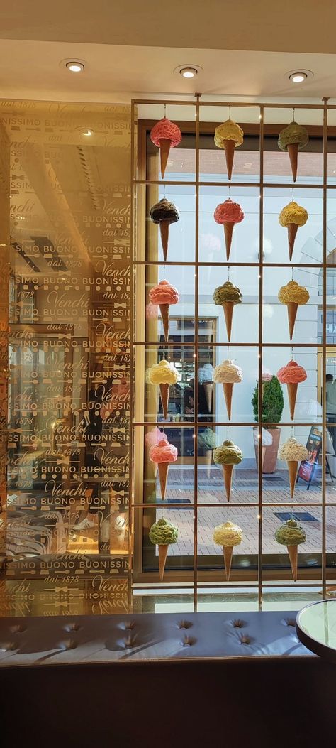 Ice Cream Cafe Aesthetic, Rome Gelato Aesthetic, Ice Cream Bar Design, Italy Gelato Aesthetic, Italian Ice Cream Aesthetic, Ice Cream Place Aesthetic, Gelato Store Design, Italian Ice Aesthetic, Gelato Shop Aesthetic