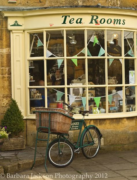 Tea Rooms, Cotswolds English Tea Shop, London Tea Shop, London Tea Time, Tea Time England, Afternoon Tea Bus London, Broadway Cotswolds, London Tea Bus Tour, Broadway Worcestershire, Cotswold House