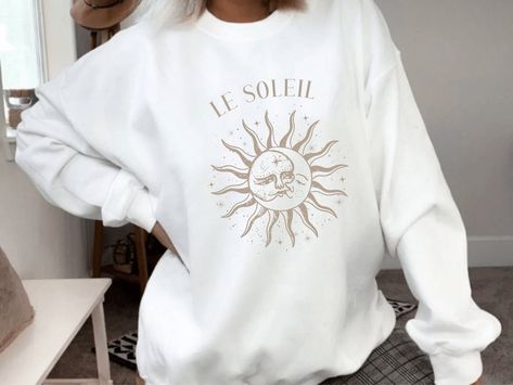 Sun And Moon Shirt, Hippie Sun, Moon Sweatshirt, 90s Hippie, California Sweater, Vintage Celestial, Love By The Moon, Hoodie Customize, Indie Alt