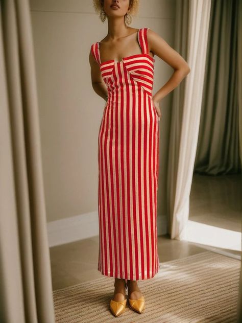 Sleeveless Midi Dress, Midi Dress Sleeveless, Mode Inspiration, Spring Summer Fashion, Square Neck, Fashion Inspo Outfits, Dress To Impress, A Woman, Outfit Inspirations