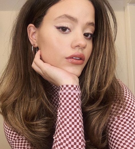 Amanda Lewis, Sarah Jeffery, Bonnie Bennett, Famous Women, Beauty Queens, American Actors, Face Claims, Celebrity Photos, Celebrities Female