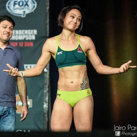 Claudia Gadelha the hottest UFC chick to ever set foot in the cage? - Page 2 Michelle Waterson Ufc, Michelle Waterson, Female Mma, Female Mma Fighters, Rhonda Rousey, Mma Girls, Ufc Fighters, Mma Women, Female Fighter