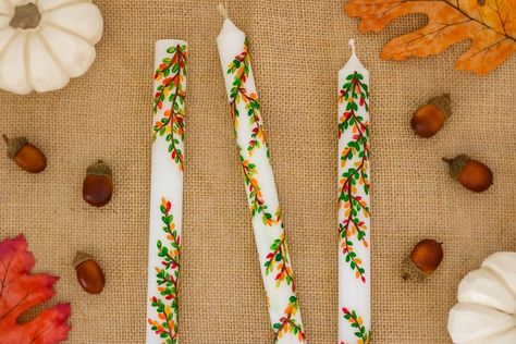 How to Paint Candles Candle Painting Ideas With Wax Easy, Diy Painted Taper Candles, Taper Candle Painting, Diy Painted Candles, Painted Candles Diy, Hand Painted Candles Diy, Painting Candles Diy, How To Paint Candles, Diy Painting Candles