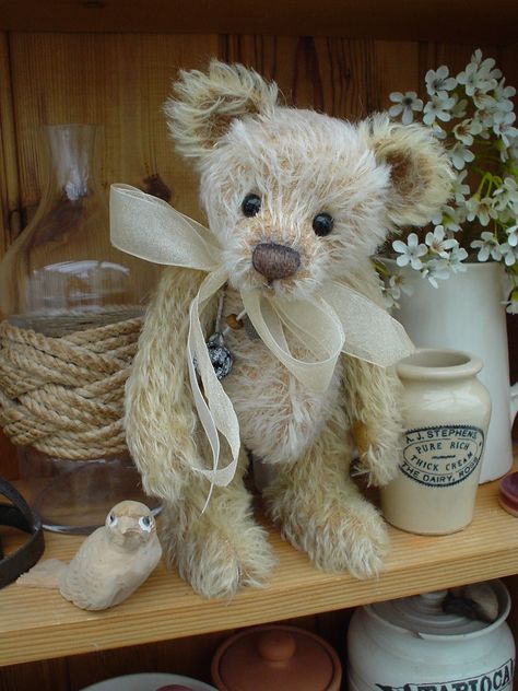 Decorating With Teddy Bears, Teddy Bear Display Ideas, Teddy Bear Display, Teddy Bear Quotes, Diy Teddy Bear, Baby Teddy Bear, Bear Quote, Brother Bear, Toy Display