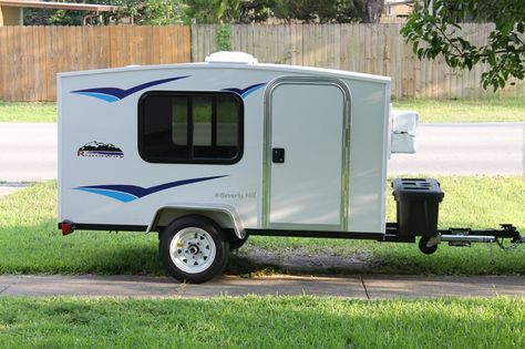 Small Lightweight Travel Trailers, Small Pop Up Campers, Runaway Camper, Small Rv Campers, Pop Up Camper Trailer, Small Camper Trailers, Small Camping Trailer, Lightweight Travel Trailers, Camper Design