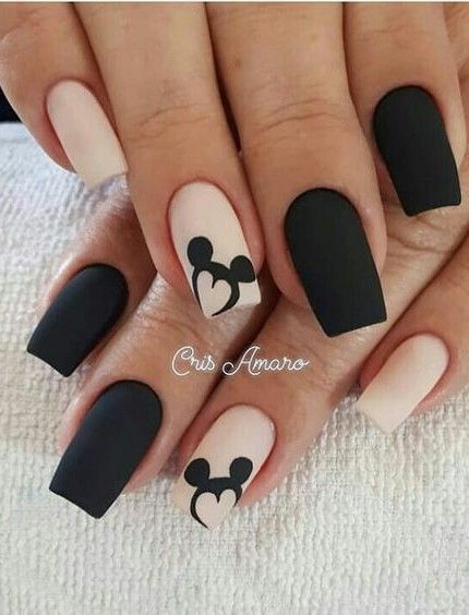 Cute Disney Nails, Simple Disney Nails, Mouse Nail Art, Disneyland Nails, Mickey Mouse Nails, Black And White Nails, Disney Inspired Nails, Disney Acrylic Nails, Mickey Nails